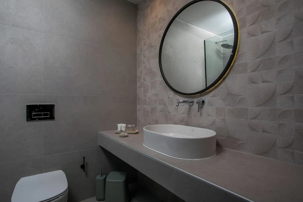 Vanik Suites