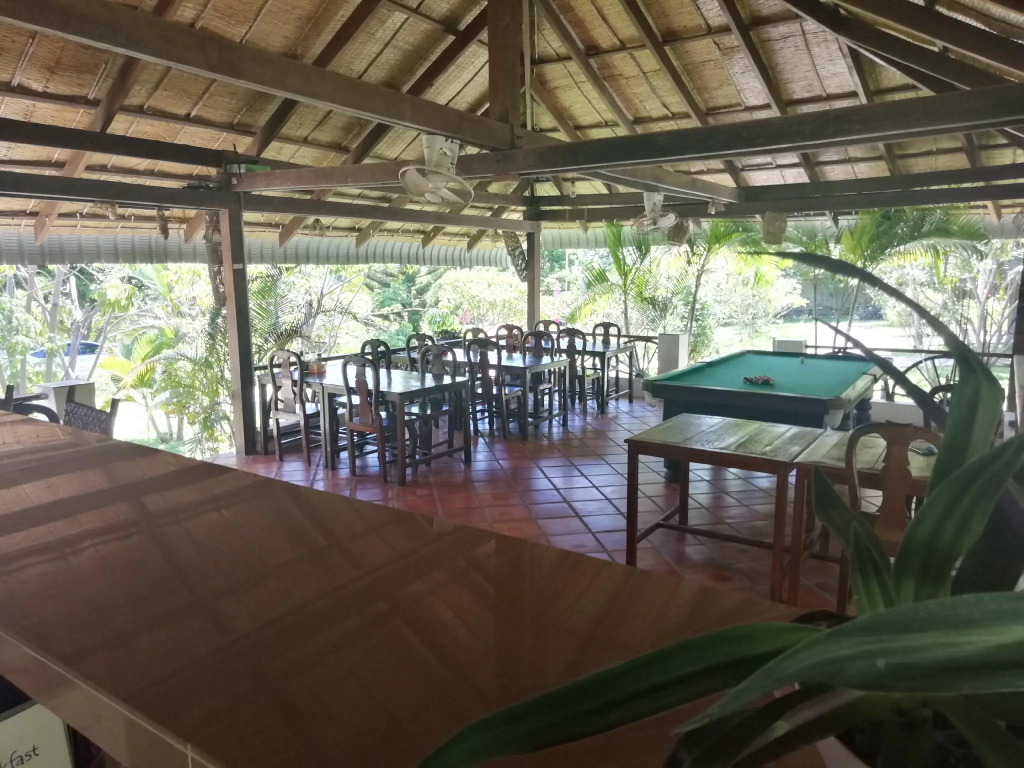 Q Bungalows