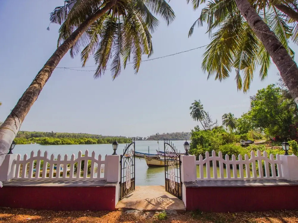 OYO 13117 Home Lake View Studio Canacona