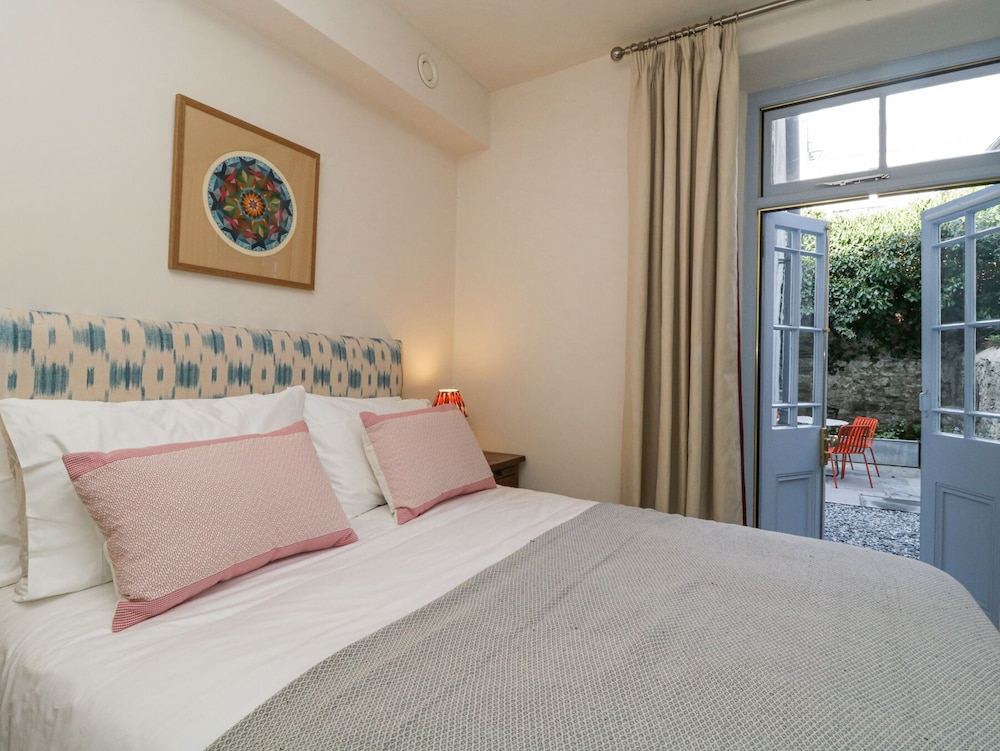Tamar 2 Sussex Place