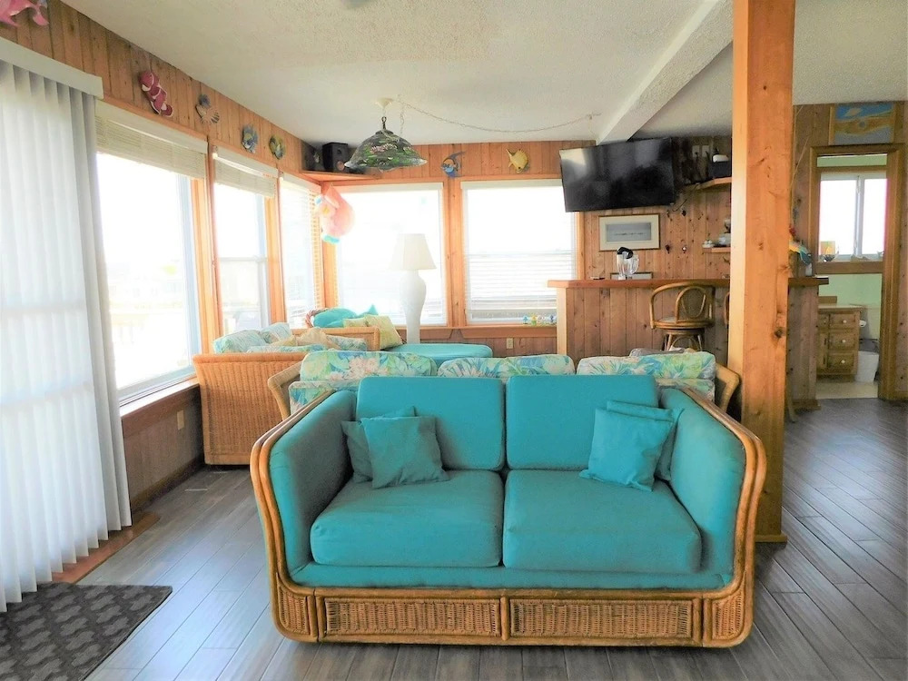 Salamander II 3 Bedrooms 2 Bathrooms Home