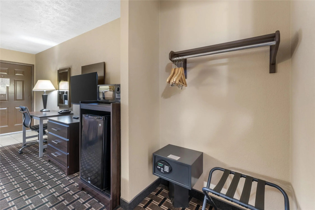 SureStay Hotel by Best Western Summersville