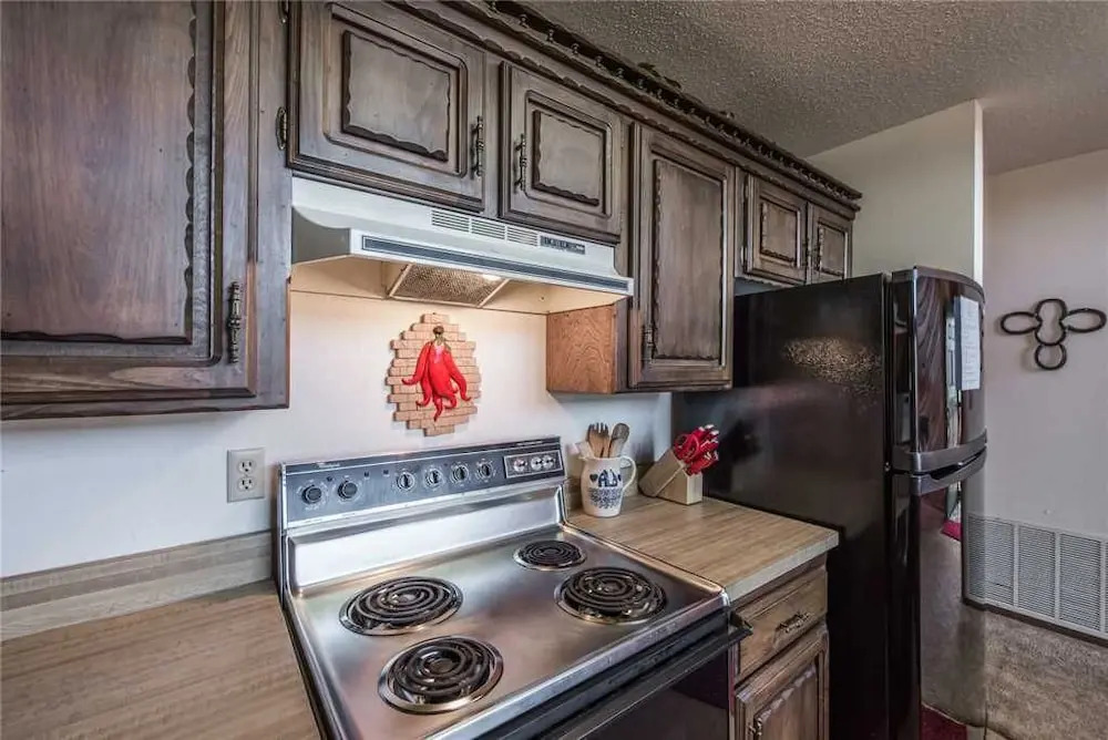 Plaid House - Three Bedroom Cabin
