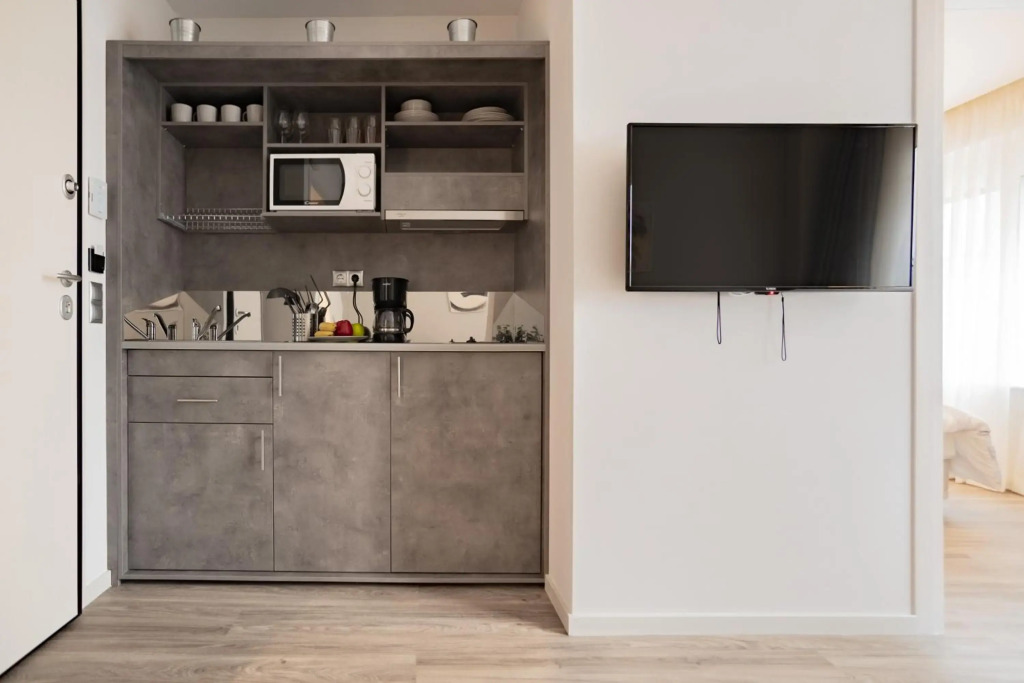 A12 Pristine 1bedrooom flat near Parthenon in Athens' heart