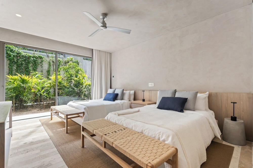 Oceanfront Apartments with Great Views