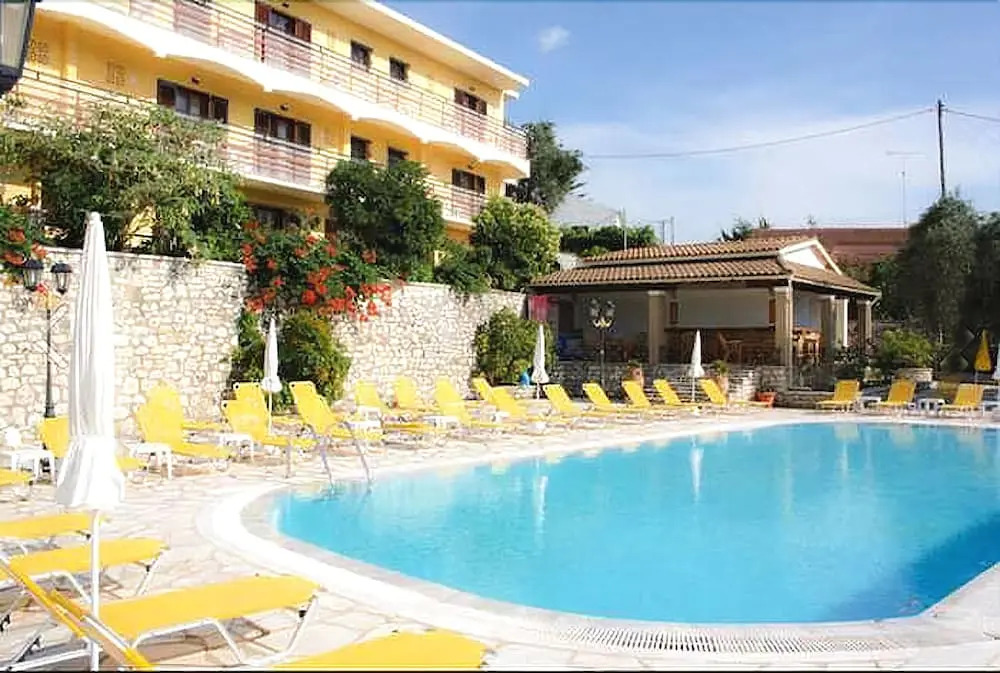 Nikiforos Apartments