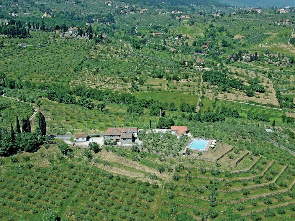 Tuscan heaven Vinci and Pistoia