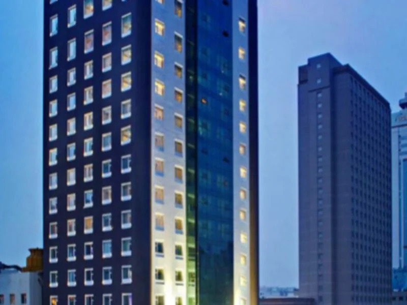 Taiyuan Tongluowan Square Heyi Hotel