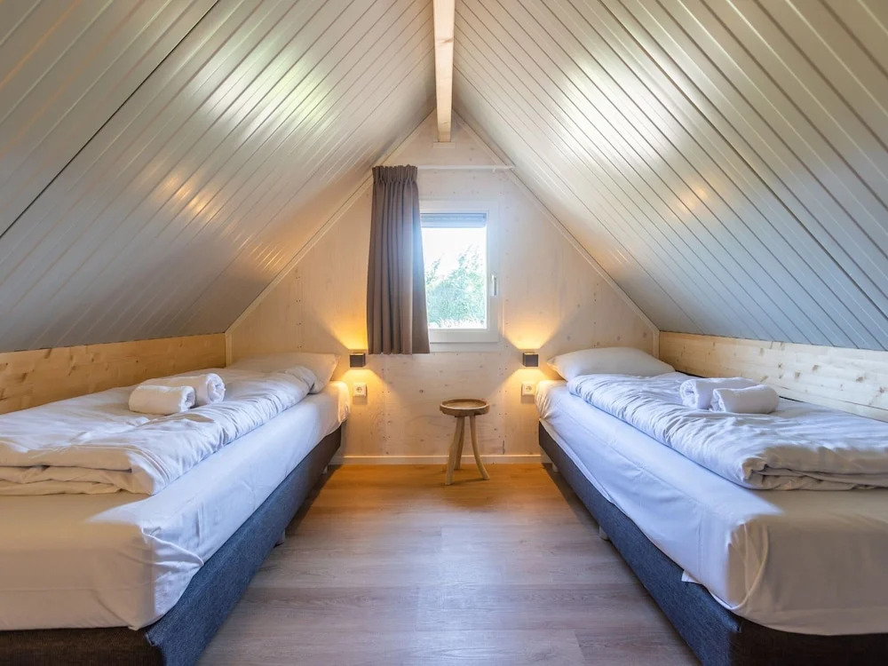 Dune Lodge on a Holiday Park, Beach at 1.3 km