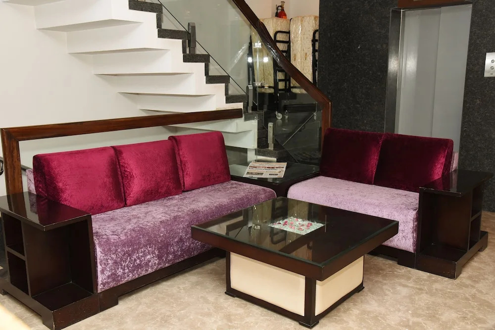 OYO 4391 Hotel Iconic