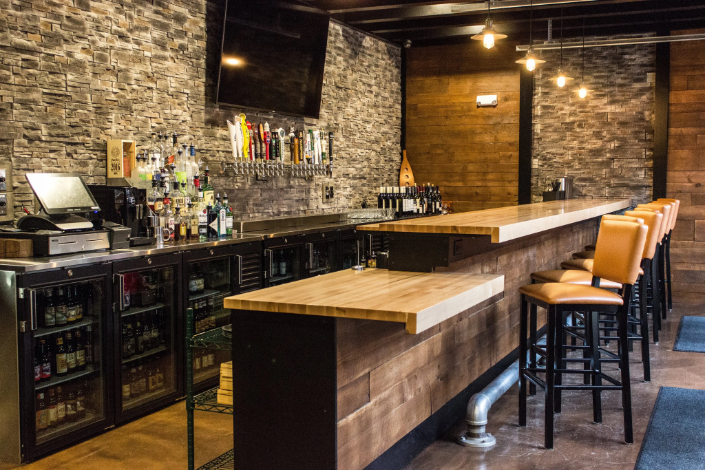Cobblestone Hotel & Suites - Chippewa Falls