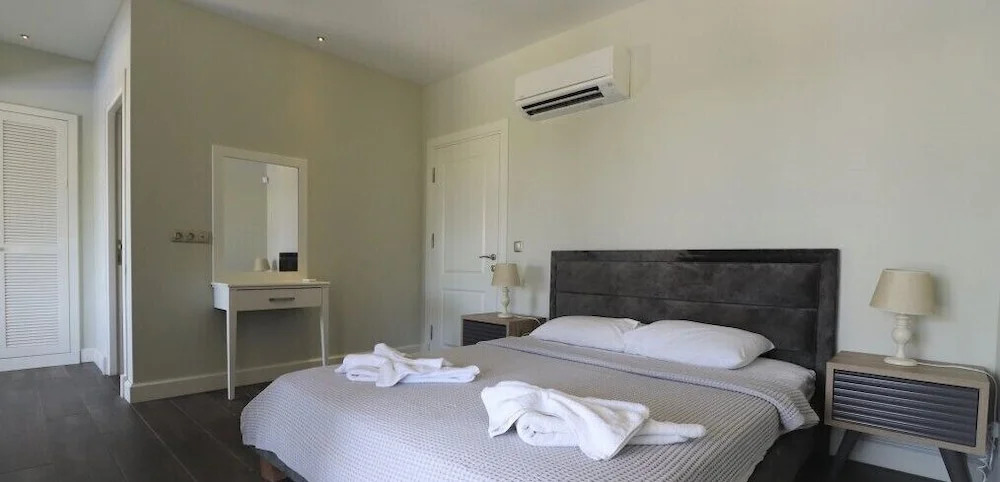 Villa Joy 2 by JoyLettings