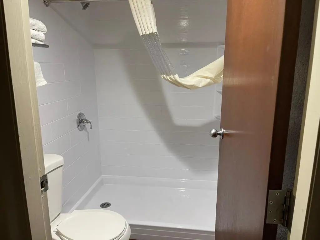 Mountain Vista Inn & Suites