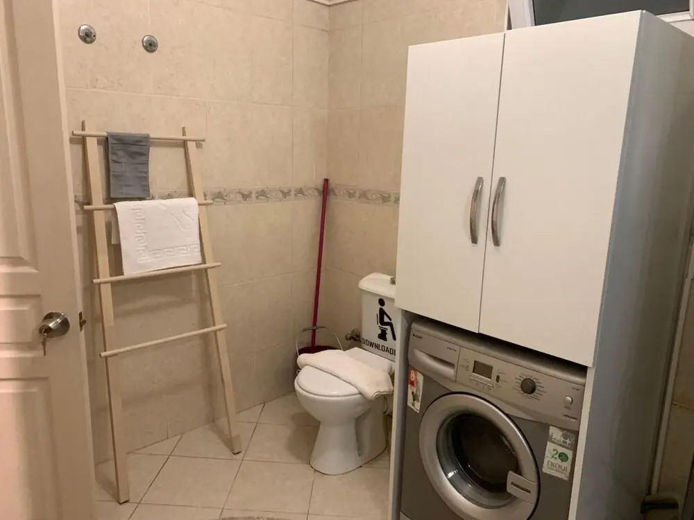 Central and Convenient Flat in Sisli