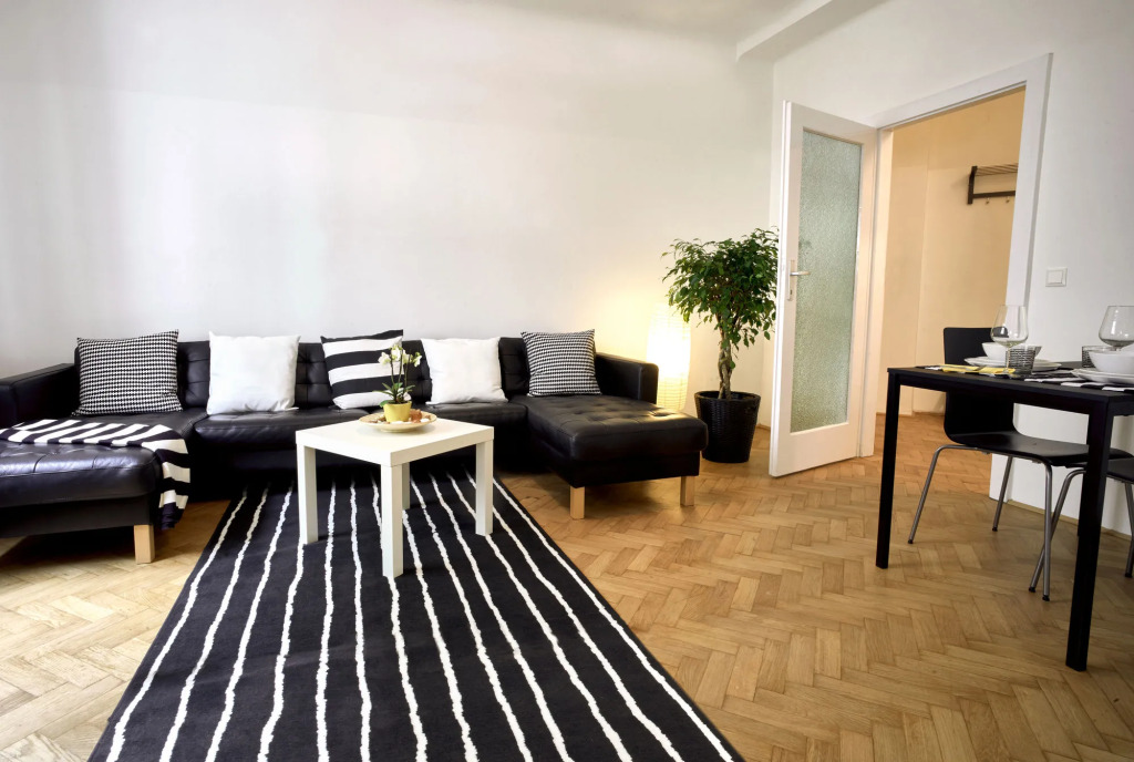 Opera Street Apartments