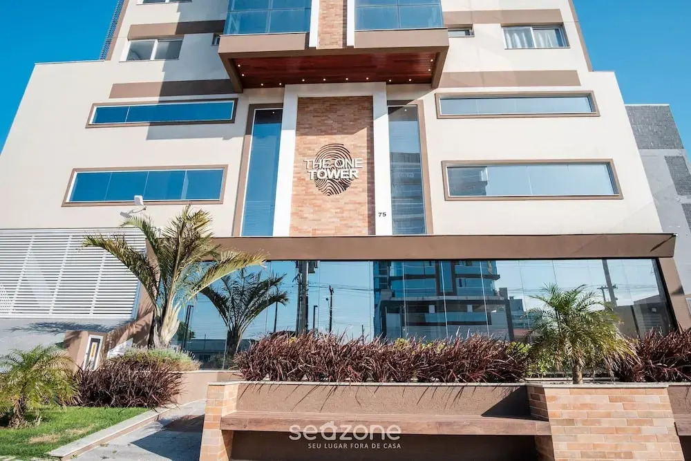 Studio in a Condo w/ Pool 550m From Beach Tor0407