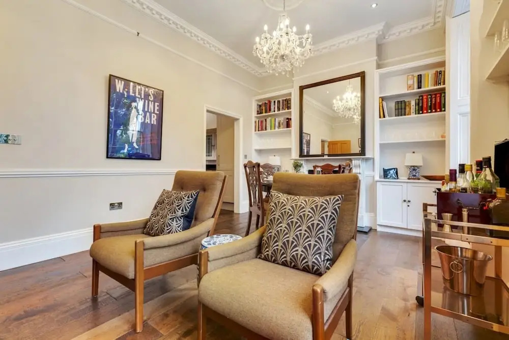 Bright Camberwell Georgian Apartment