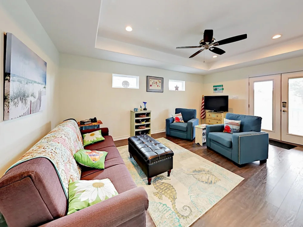 South Pearl Sailfish 2 Bedrooms 2 Bathrooms Home