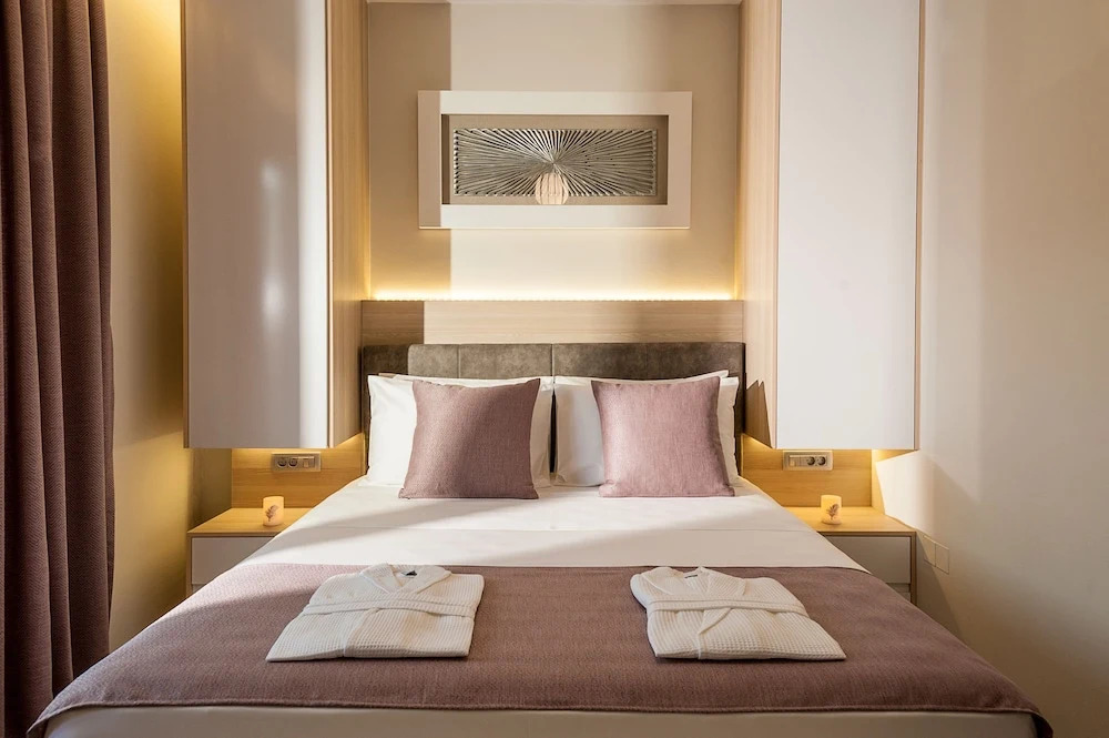 Amaen Luxury House