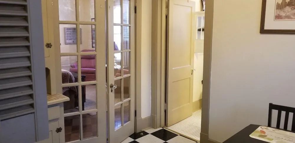 Memphis Belvedere Suites Studio