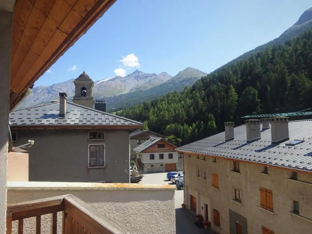 Appartement chaleureux avec wifi de 10 personnes à Val-Cenis