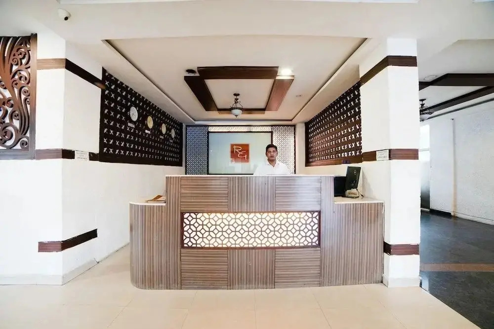 Hotel Riya Grand by OYO Rooms