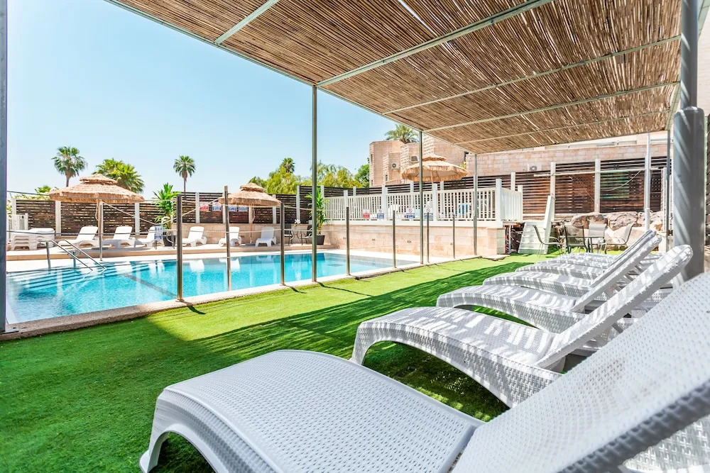 Emilys Hotel