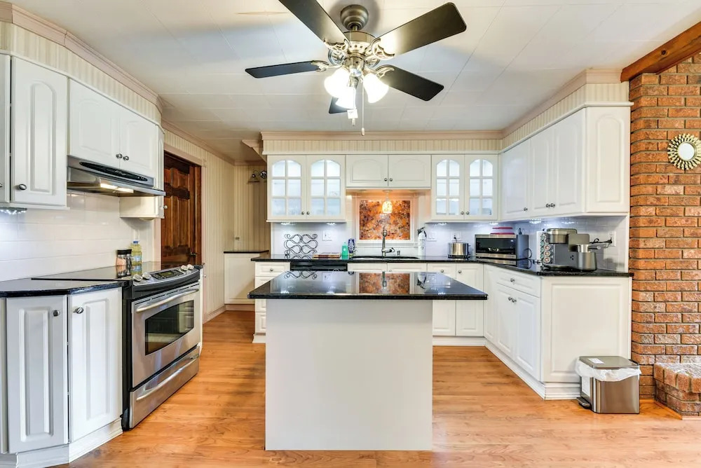 Cozy Lewiston Home < 10 Mi to Niagara Falls!