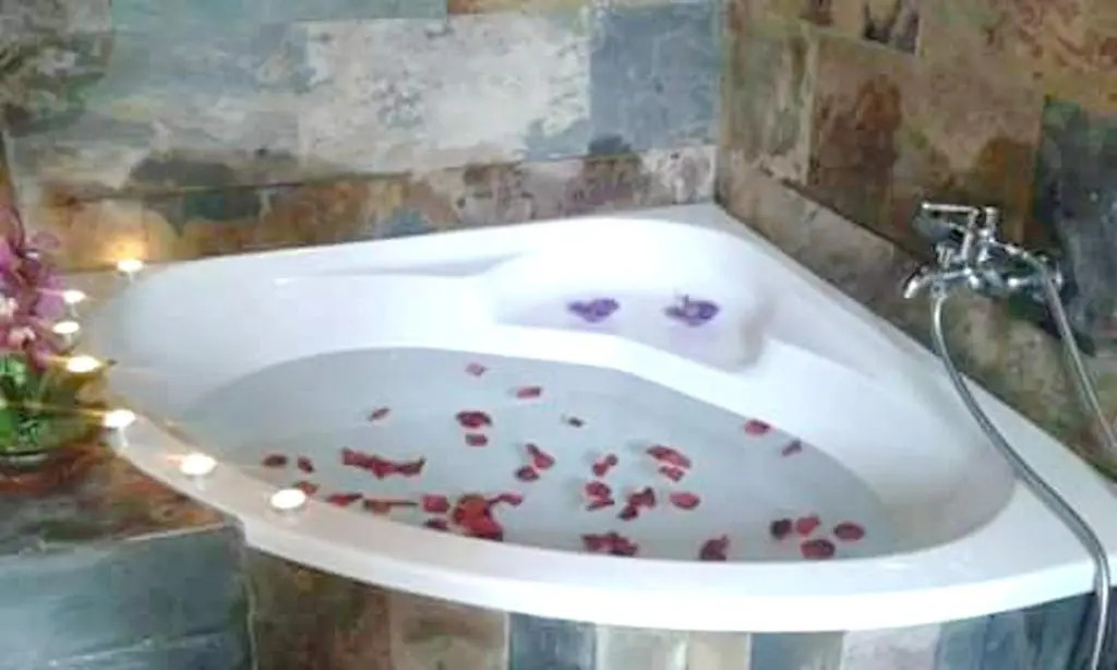 3 bedrooms villa with private pool enclosed garden and wifi at Caminha