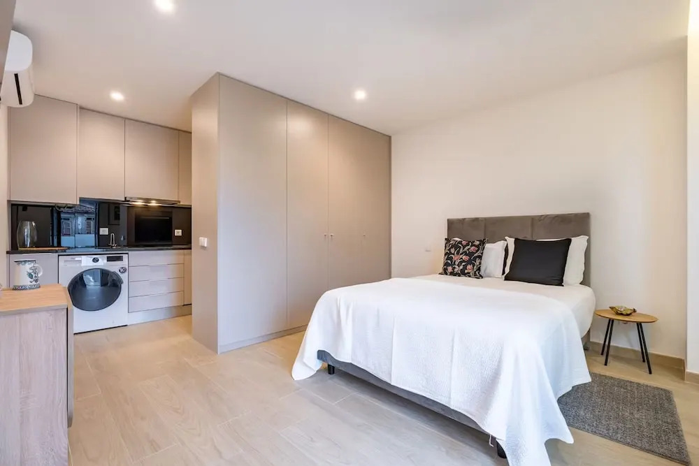 Carmo Residence Porto - S Francisco by Vacationy