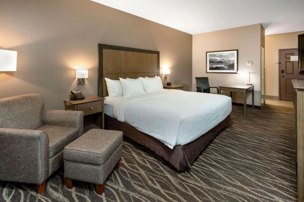 Best Western Plus Kalispell/Glacier Park West Hotel & Suites