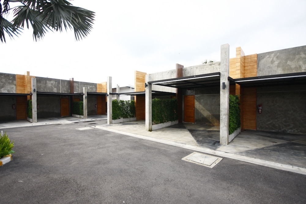 Suanmaithara Resort