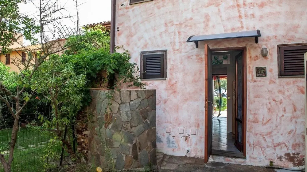 Villa 50 Metri Spiaggia Ottiolu Rea1