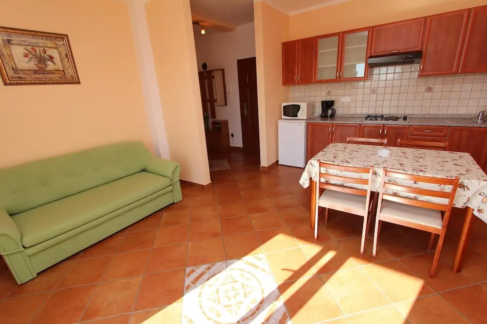 Apartments Elida
