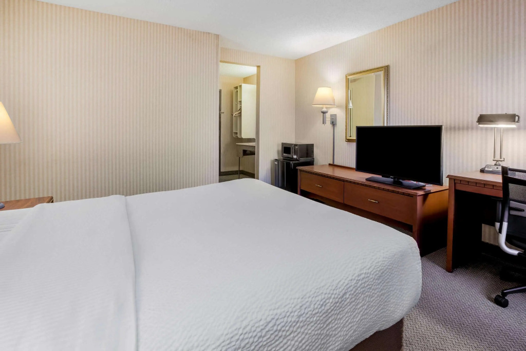 La Quinta Inn by Wyndham Detroit Southgate