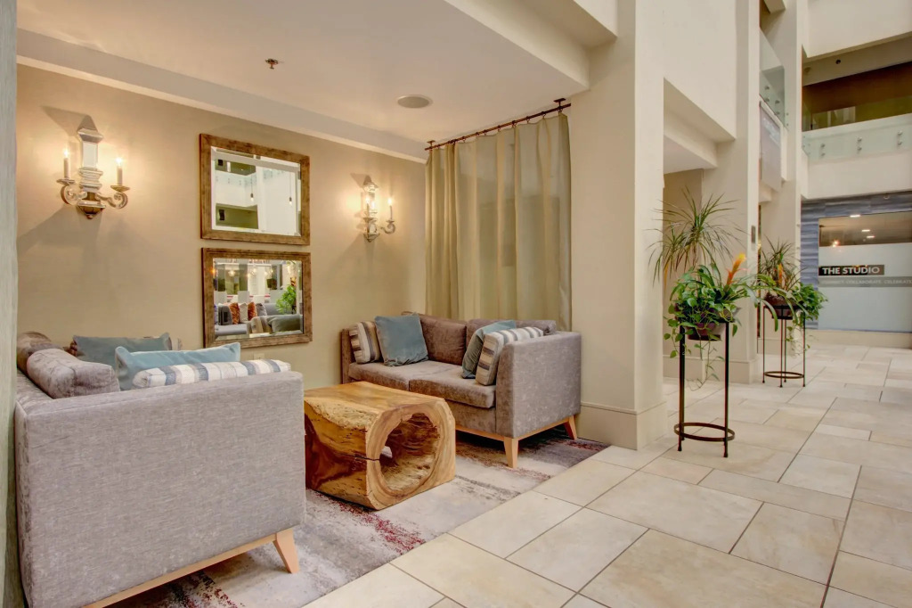 Crowne Plaza Charleston by IHG