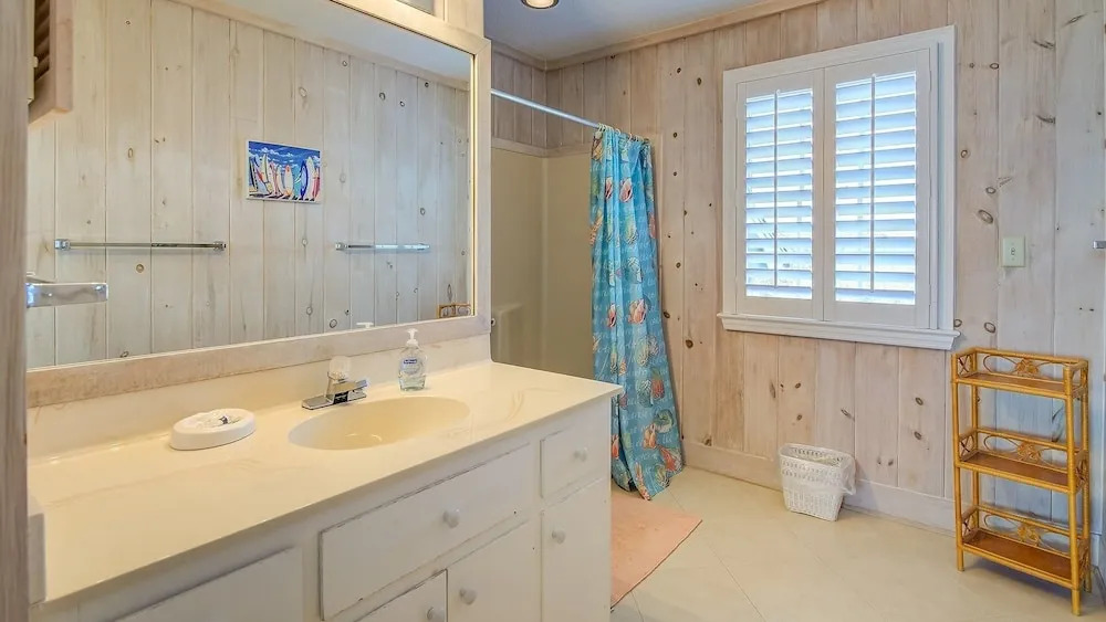 Beachfront Home With A Beautiful View 6 Bedroom Home by Peace Vacations