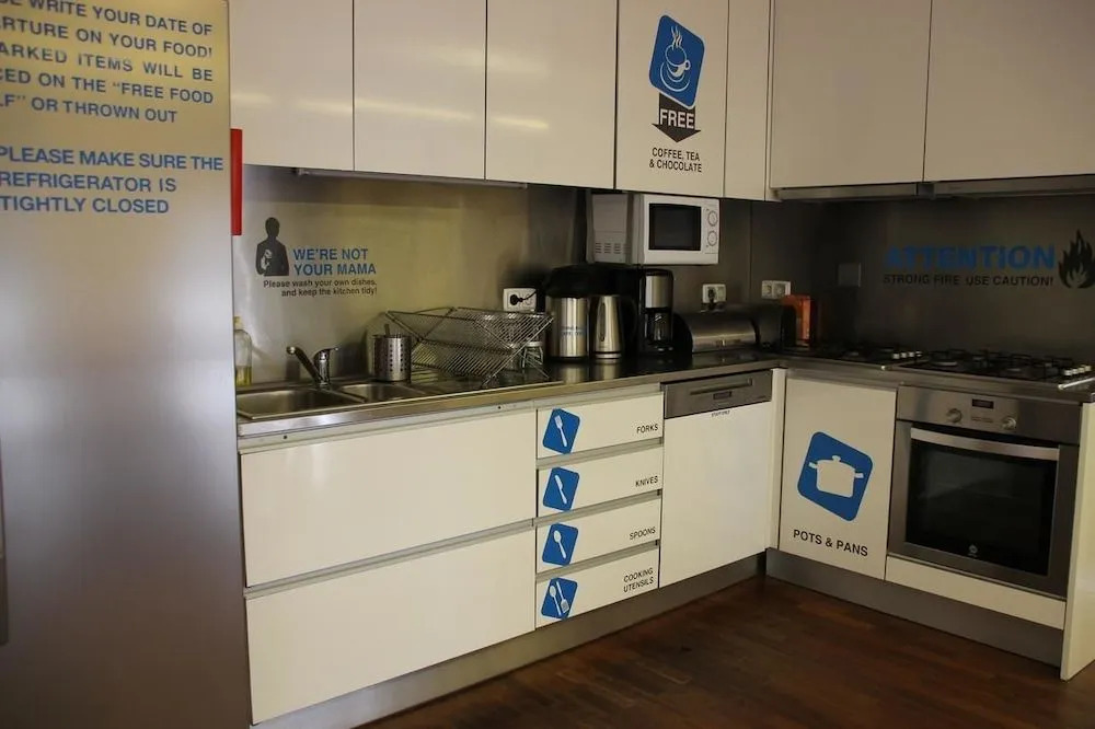 Yes! Porto Hostel