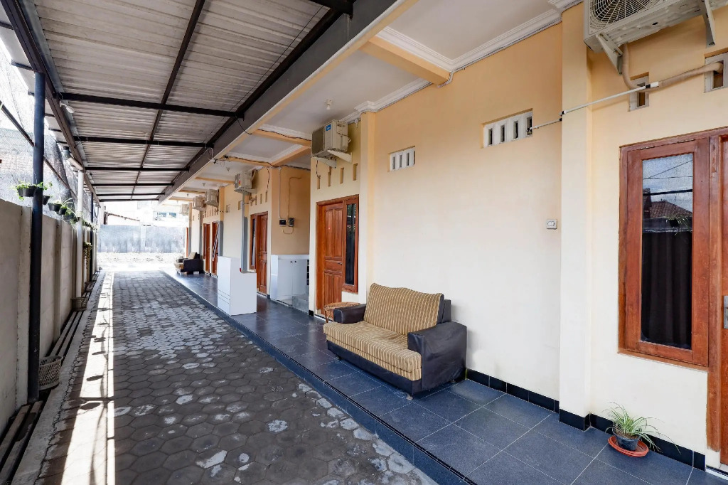 Super OYO Capital O 2258 Santana Syariah Guest House