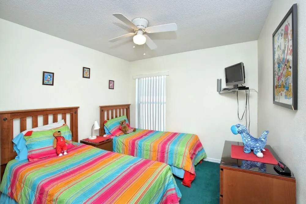 Pretty & Peaceful Golf Resort Gated Home w/ Pool
