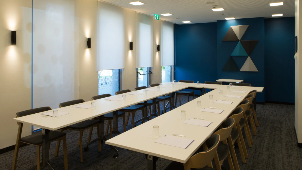 Holiday Inn Express Geneva Airport by IHG