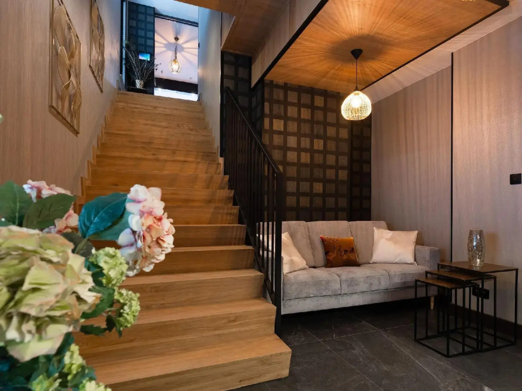 Art Suites Luxury Hotel