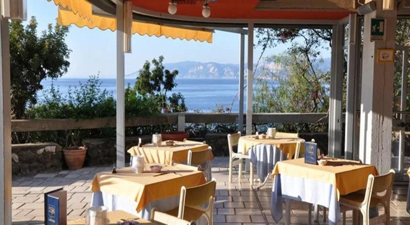 Hotel LOasi