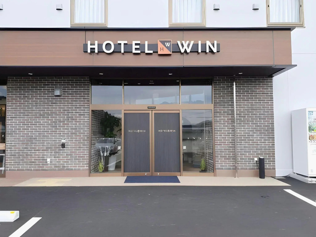 HOTEL WIN
