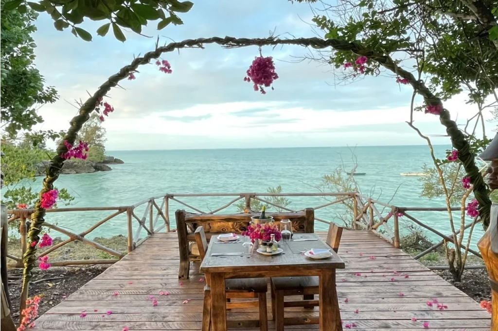 The Island - Pongwe Lodge
