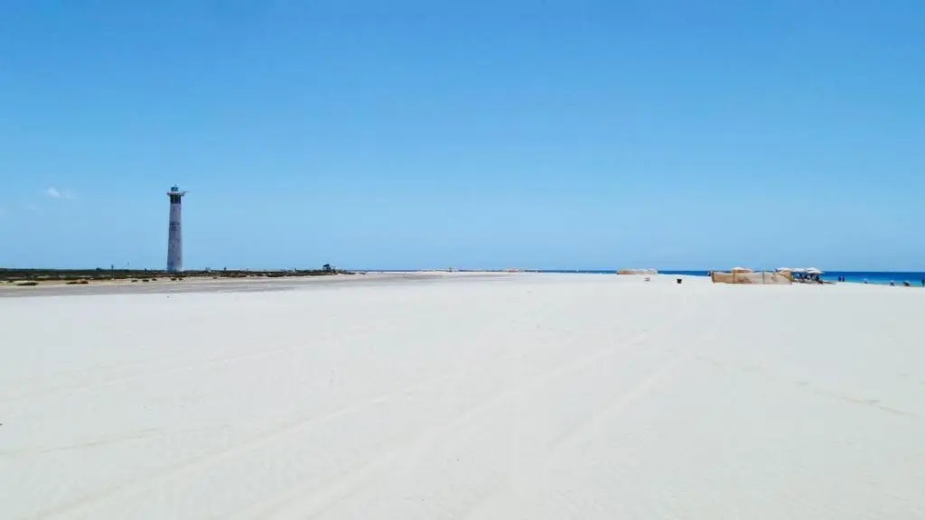 beach at 250 m, ocean view, 2 bedrooms, Wi-Fi