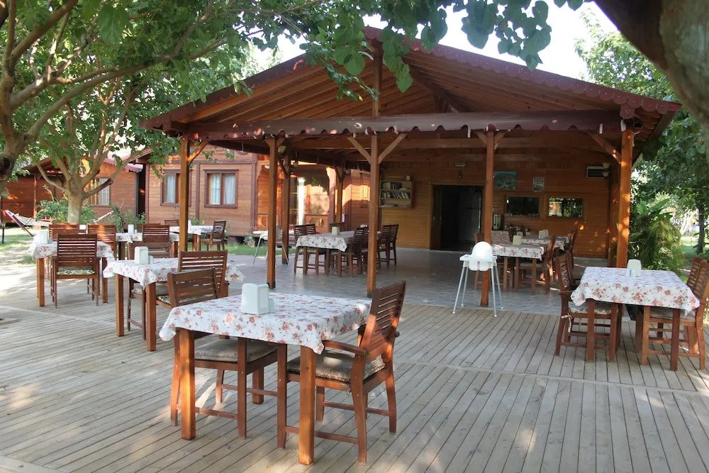 Ozge Bungalow Hotel