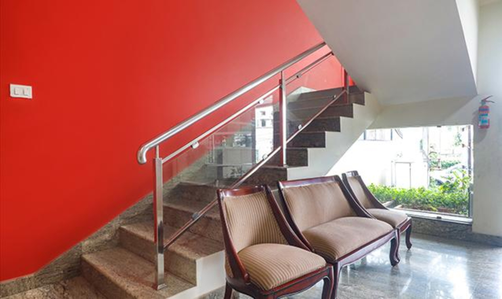 FabHotel Pride Inn Financia - Near DLF Cyber City Gachibowli