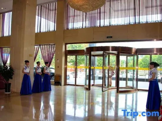 Zhongyuan International Hotel