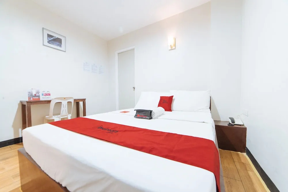 RedDoorz at Nirvana Pension House